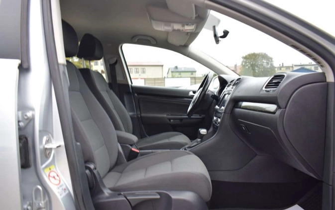 Volkswagen Golf cena 26900 przebieg: 122291, rok produkcji 2010 z Ostrowiec Świętokrzyski małe 781